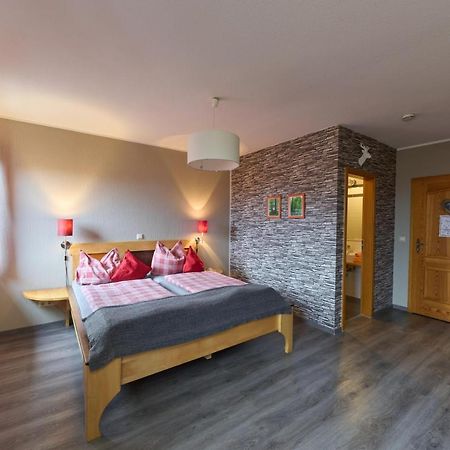 Landhotel Brauner Hirsch Kammerforst المظهر الخارجي الصورة