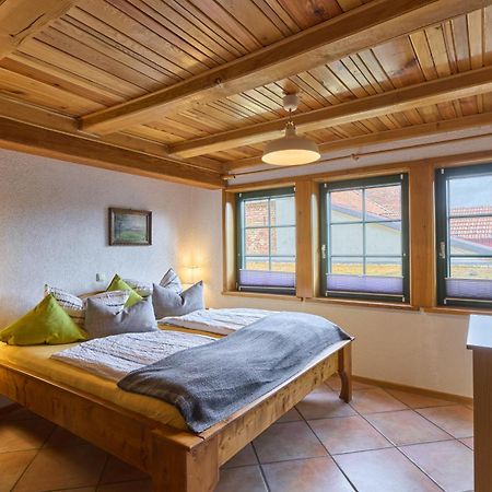 Landhotel Brauner Hirsch Kammerforst الغرفة الصورة