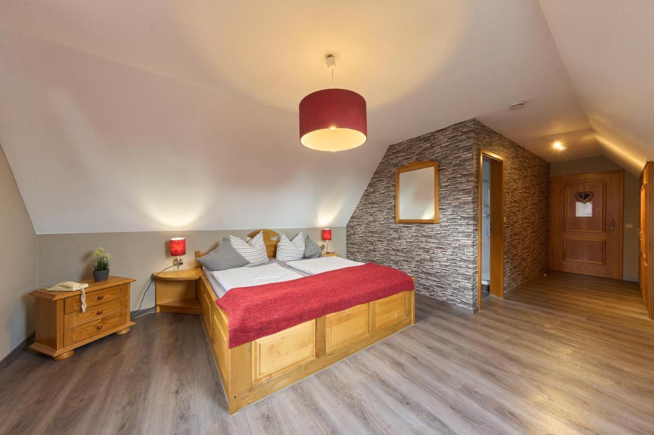 Landhotel Brauner Hirsch Kammerforst المظهر الخارجي الصورة