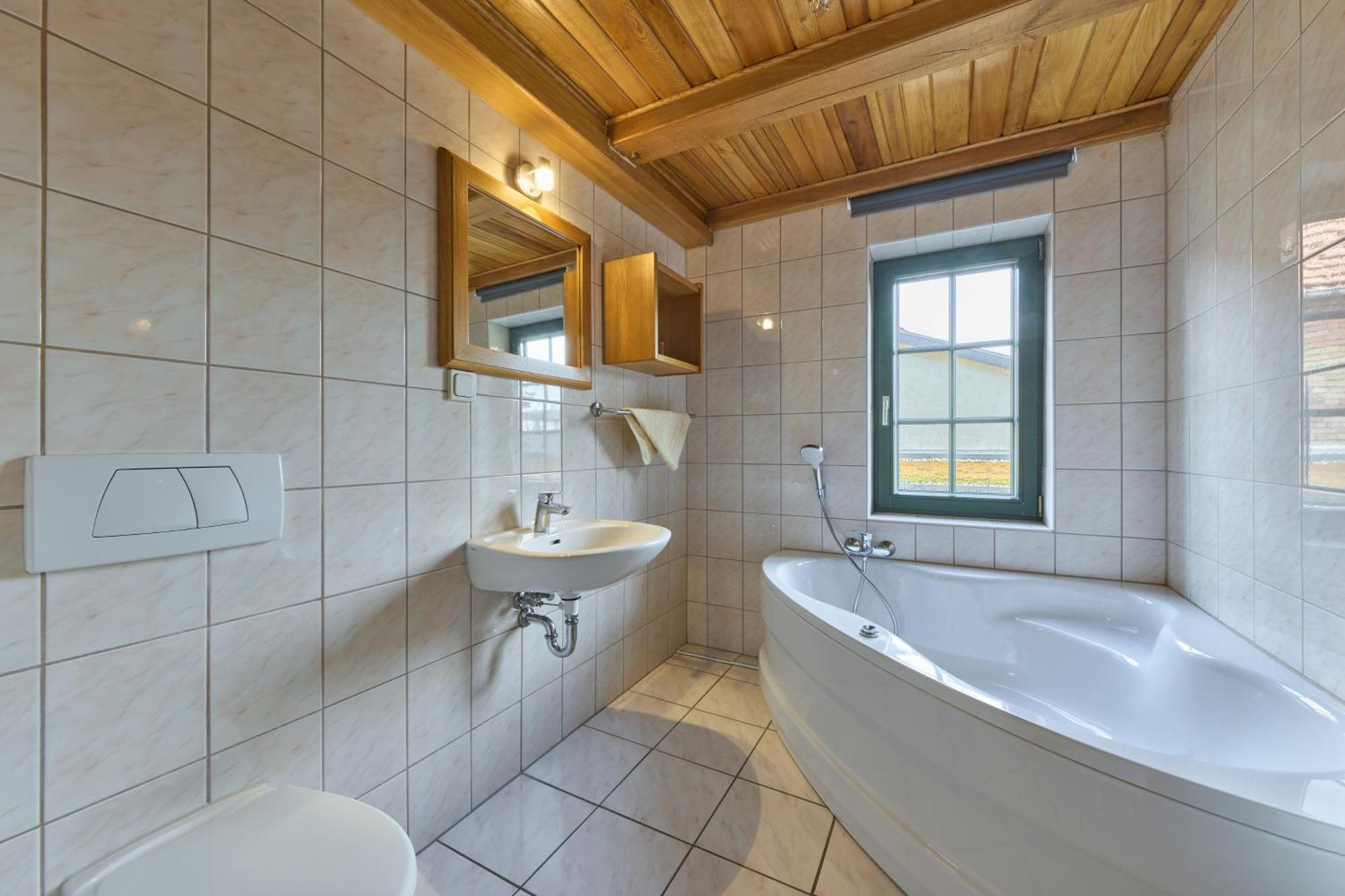 Landhotel Brauner Hirsch Kammerforst الغرفة الصورة
