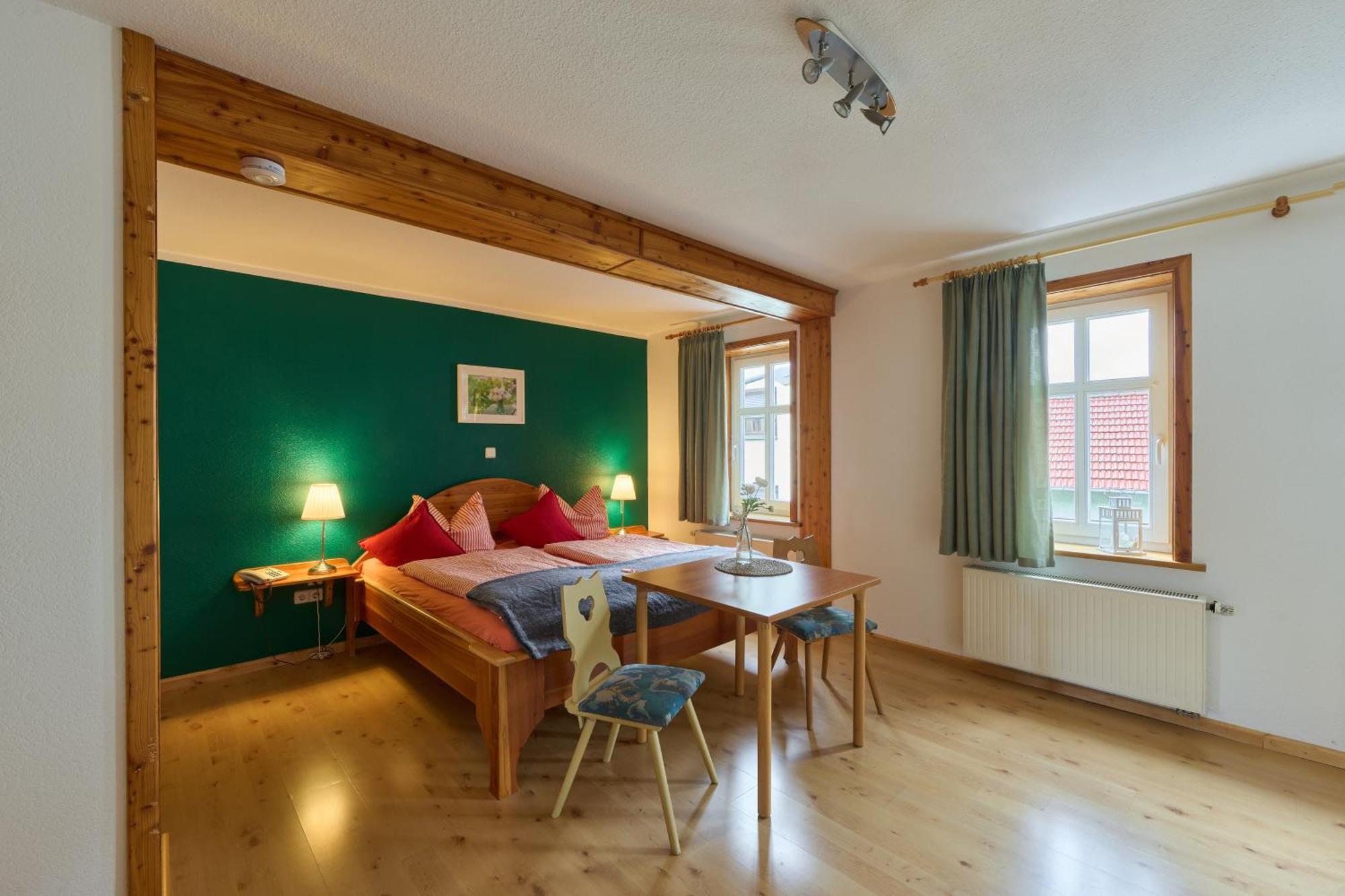 Landhotel Brauner Hirsch Kammerforst الغرفة الصورة